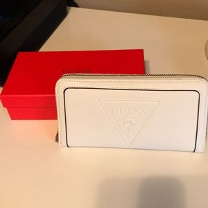 Guess Wallet